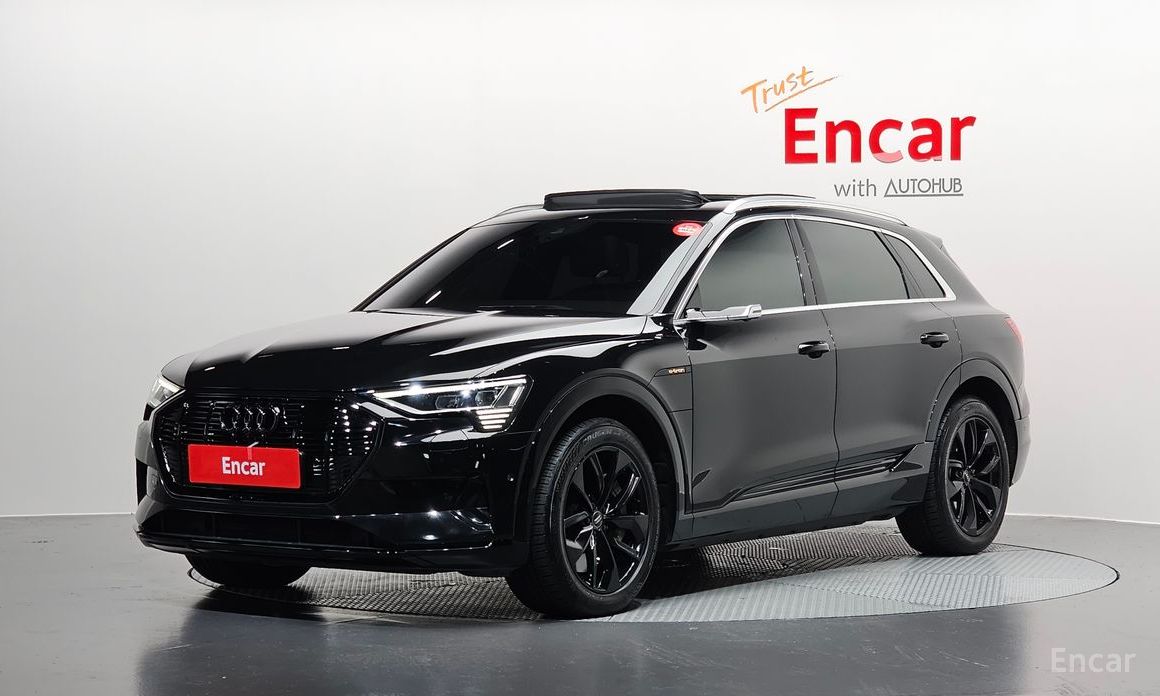  Audi e-tron