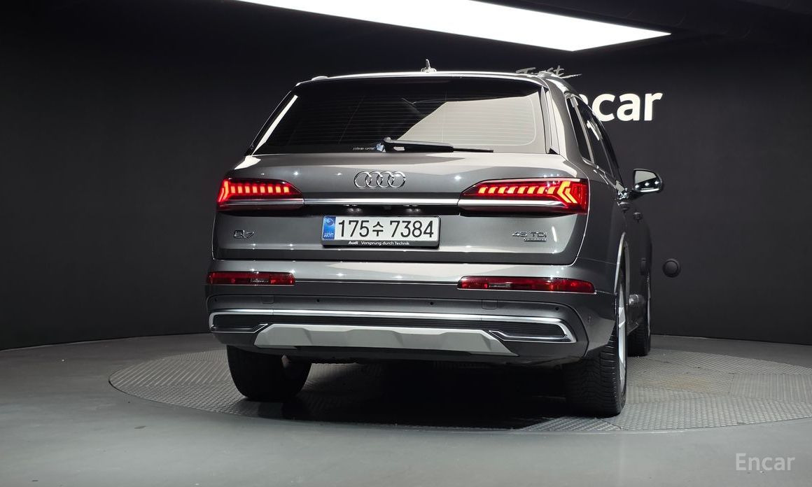  Audi Q7