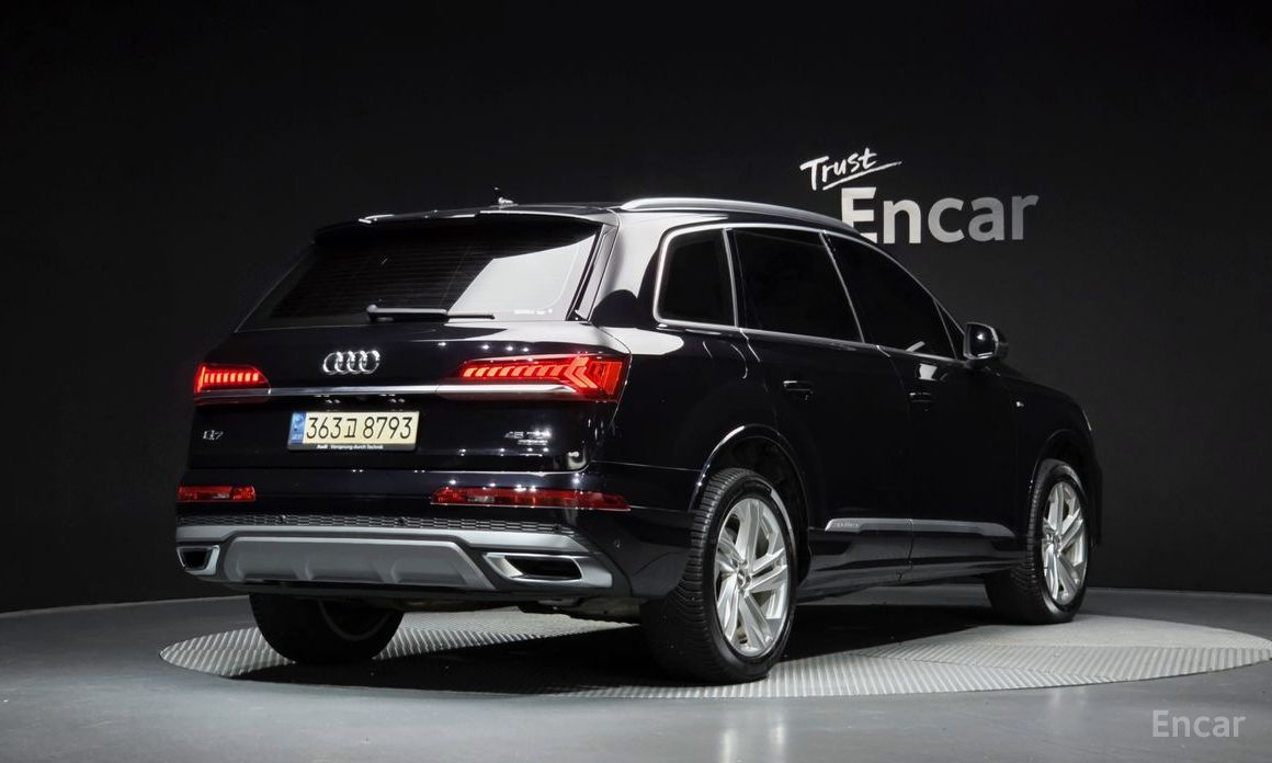  Audi Q7