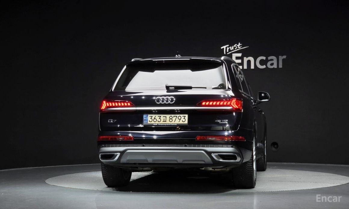 Audi Q7