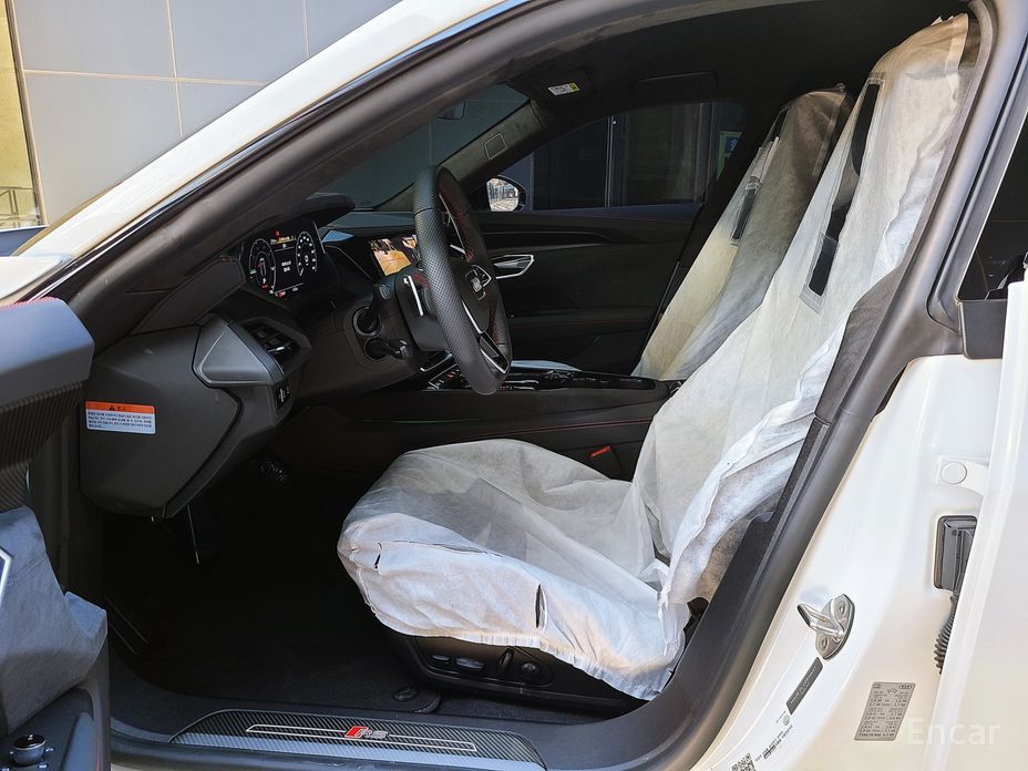  Audi RS e-tron GT