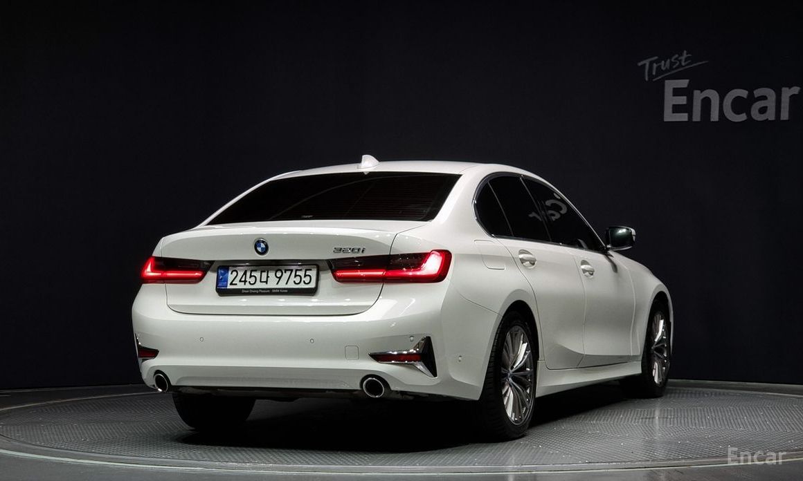  BMW 3-Series