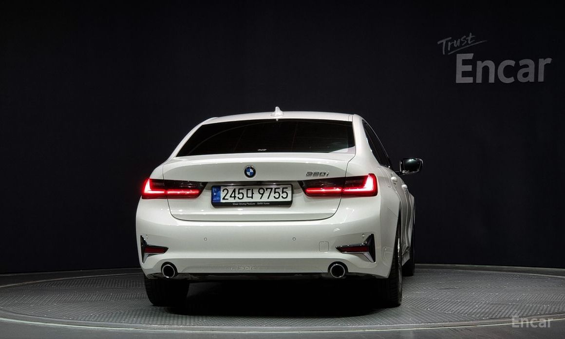  BMW 3-Series
