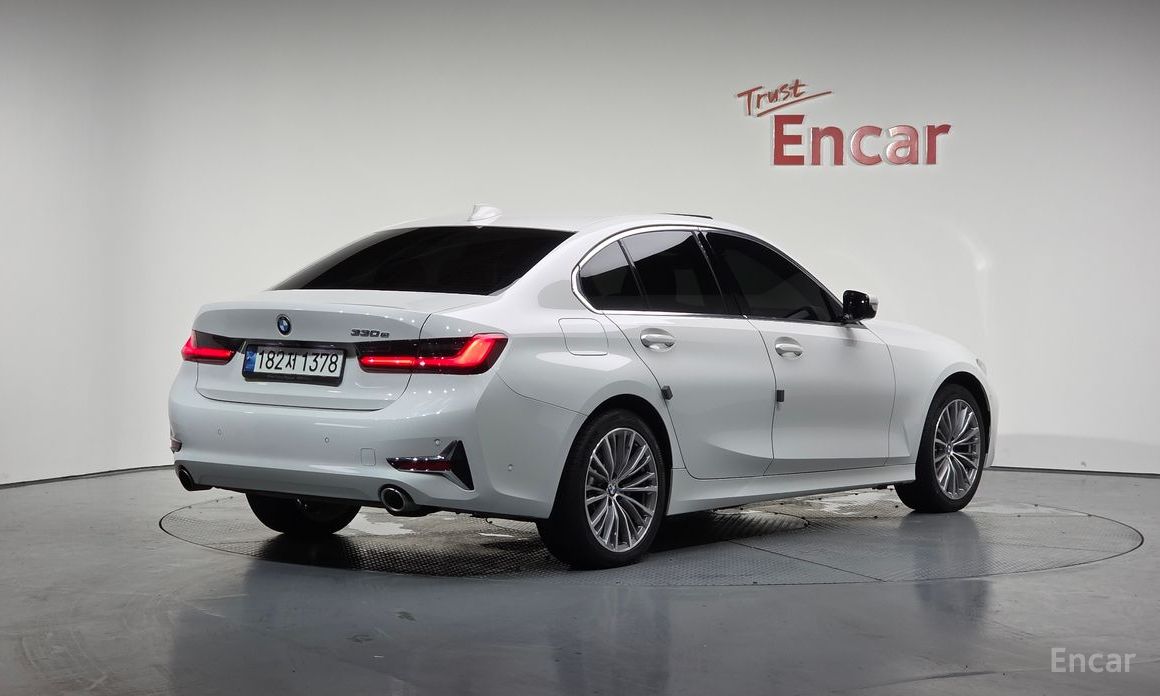  BMW 3-Series
