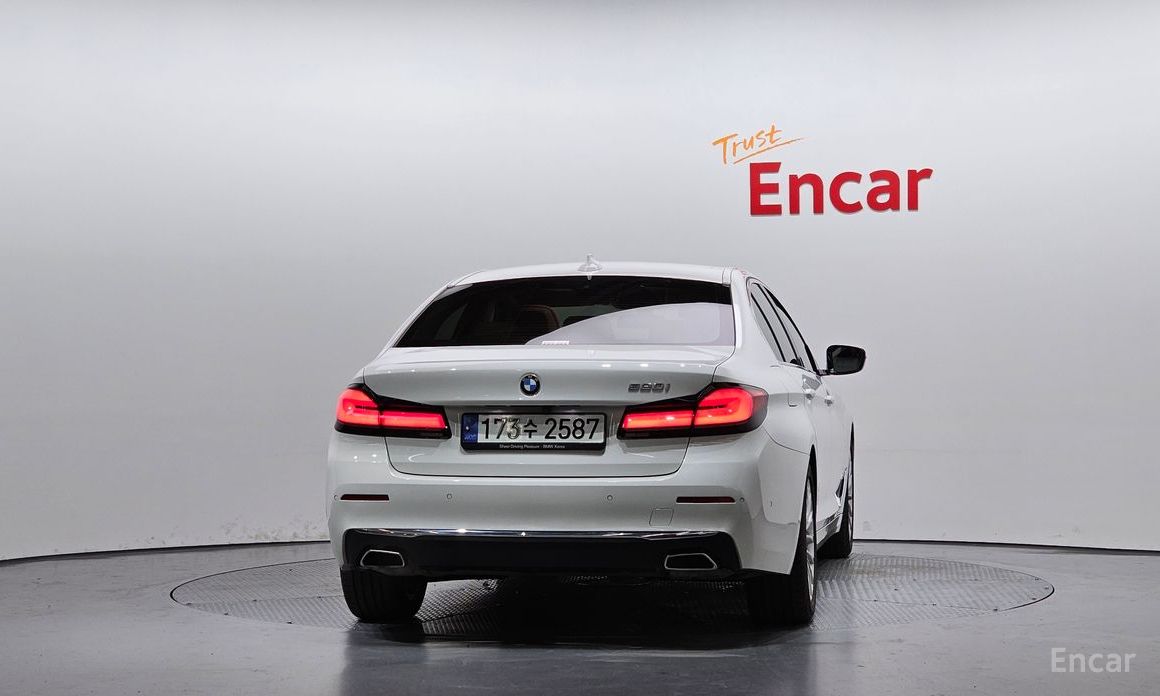  BMW 5-Series