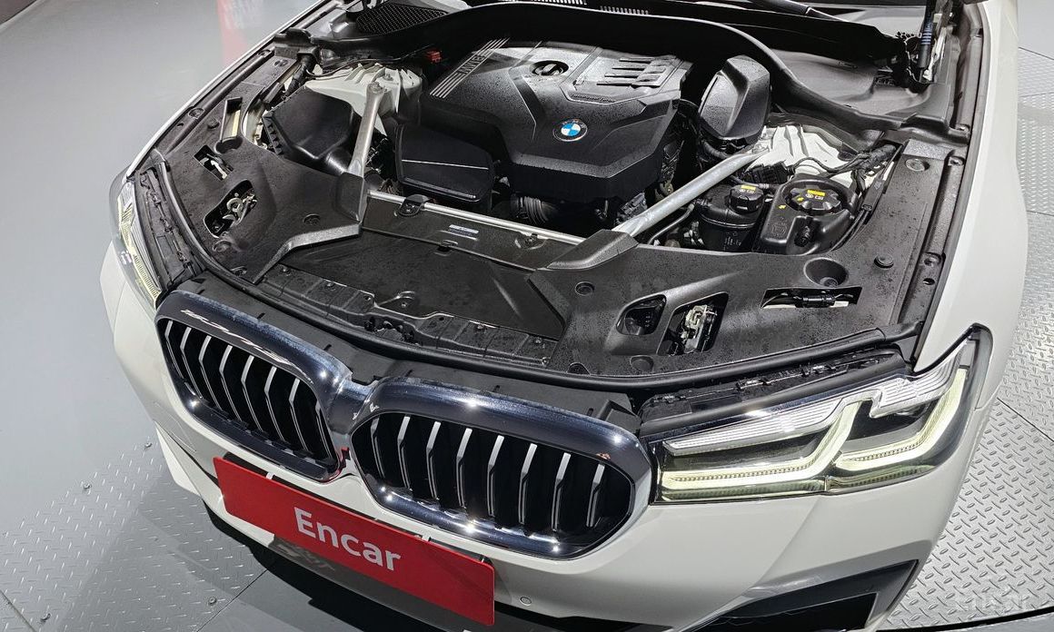  BMW 5-Series