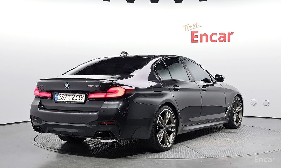  BMW 5-Series