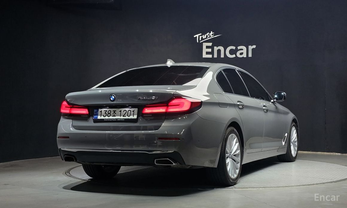  BMW 5-Series