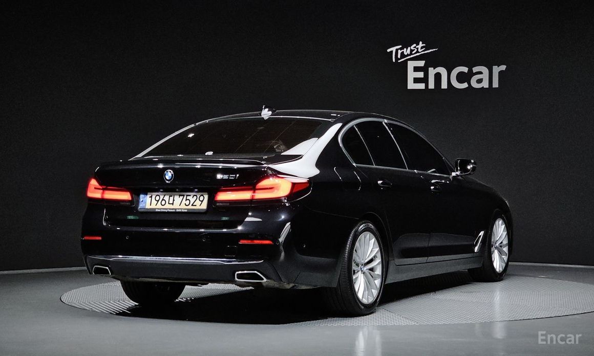  BMW 5-Series