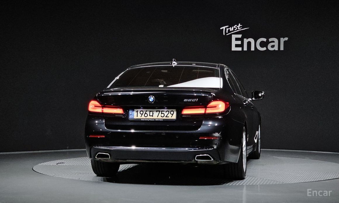  BMW 5-Series