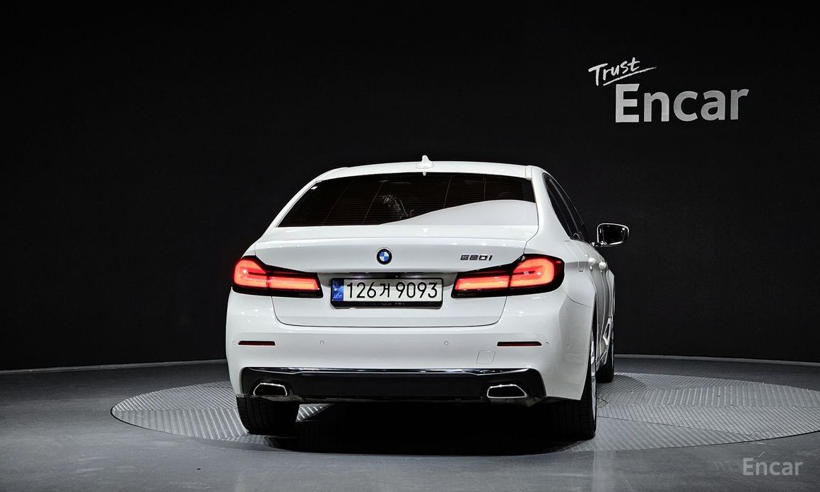  BMW 5-Series