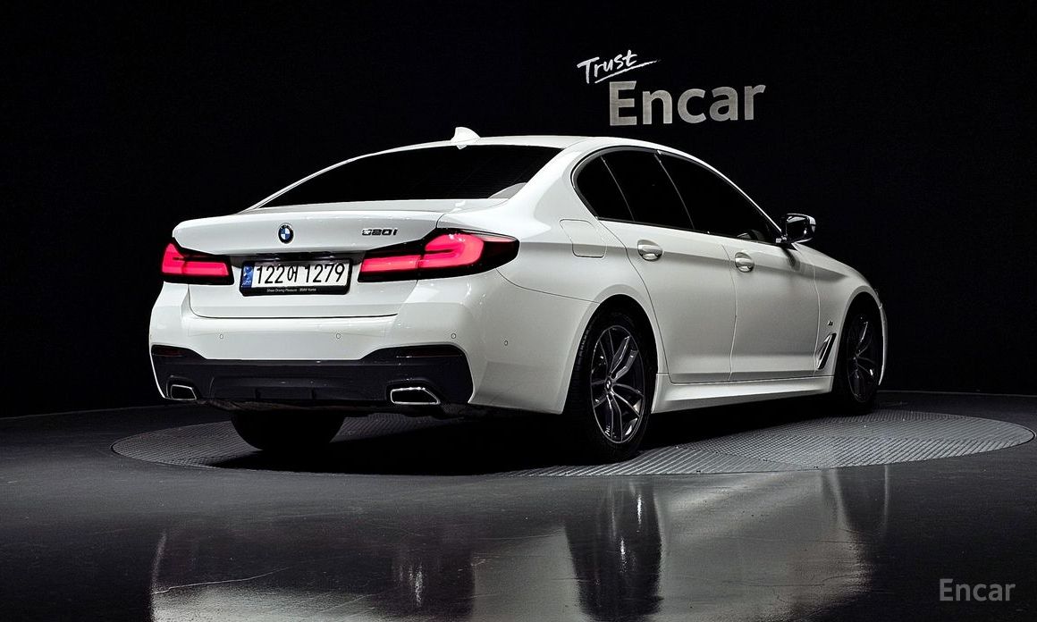  BMW 5-Series