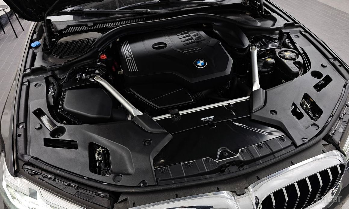 BMW 5-Series
