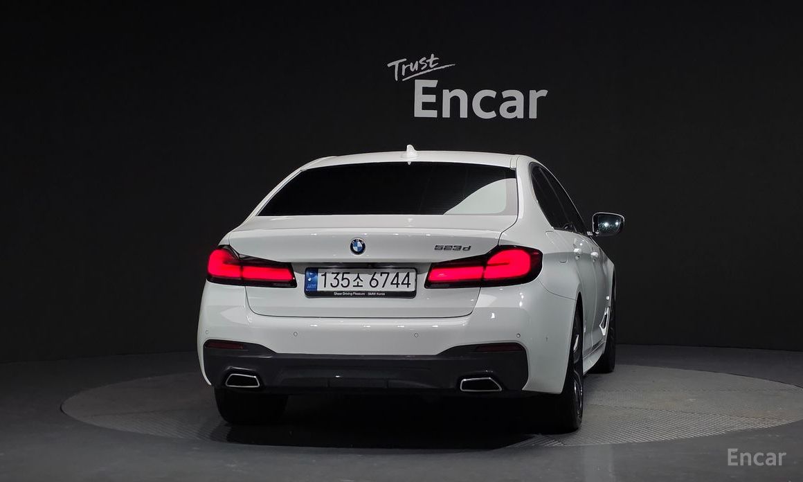  BMW 5-Series