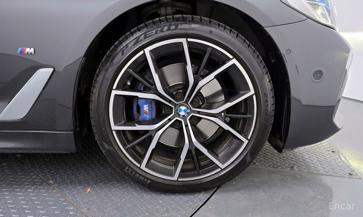  BMW 5-Series