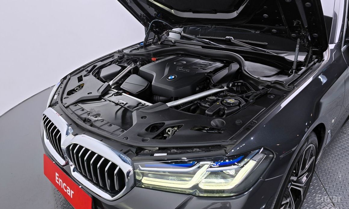  BMW 5-Series