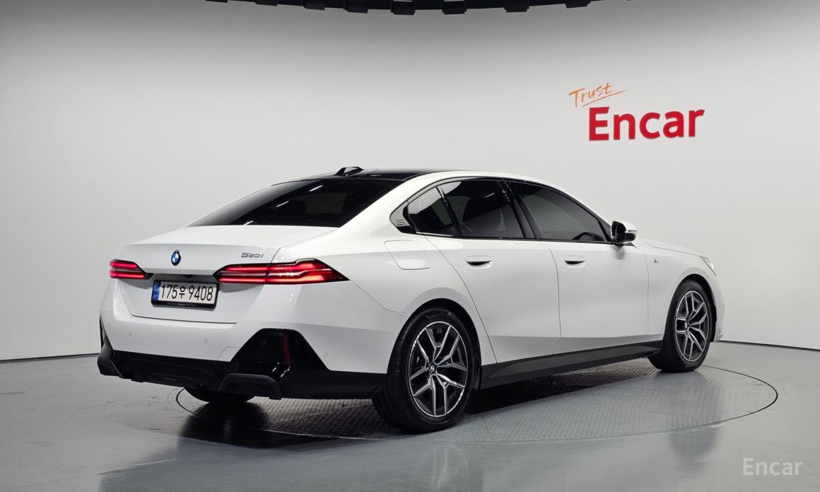  BMW 5-Series