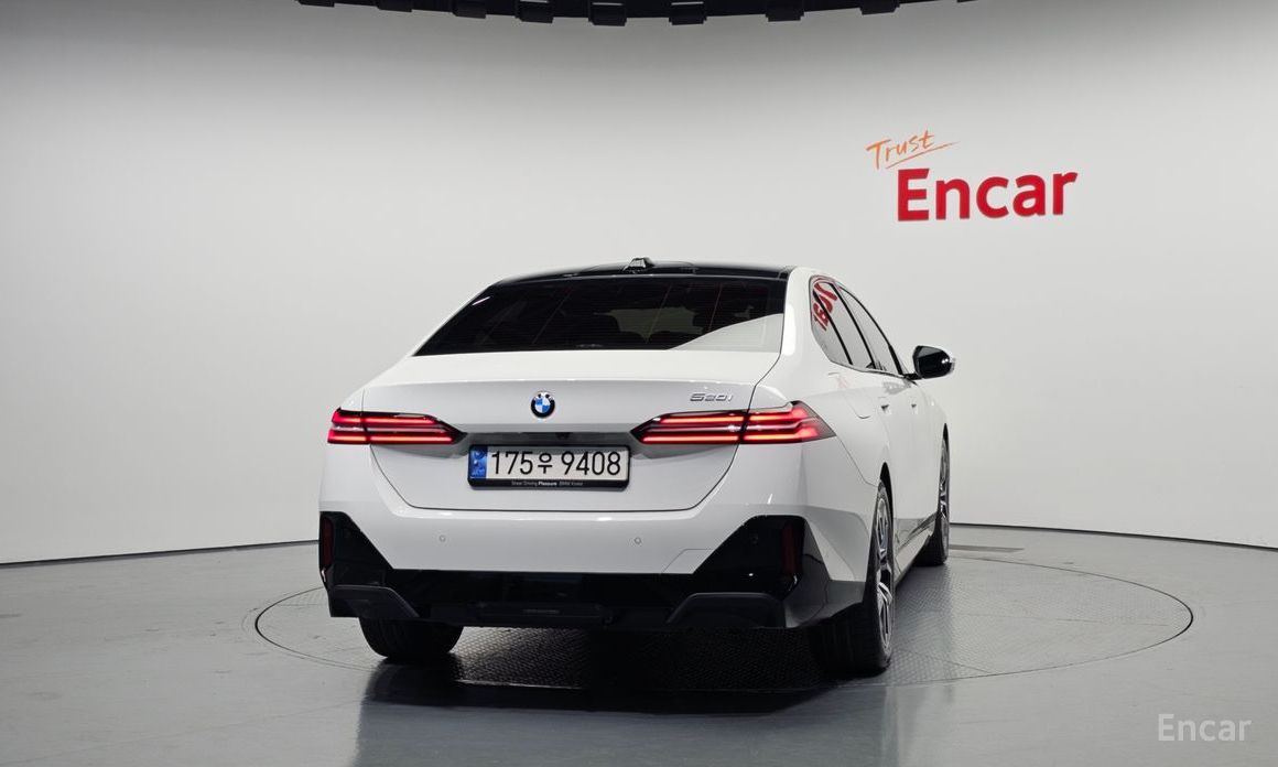  BMW 5-Series