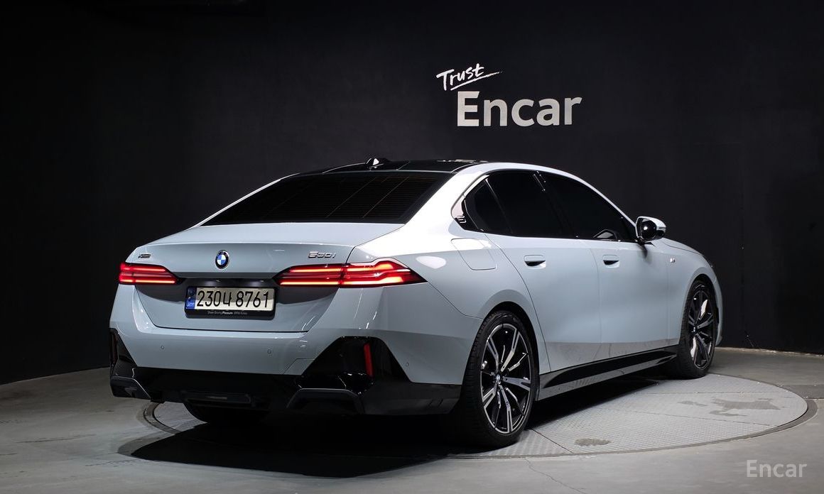  BMW 5-Series