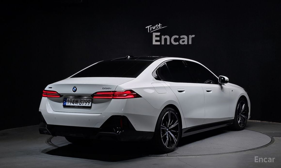  BMW 5-Series