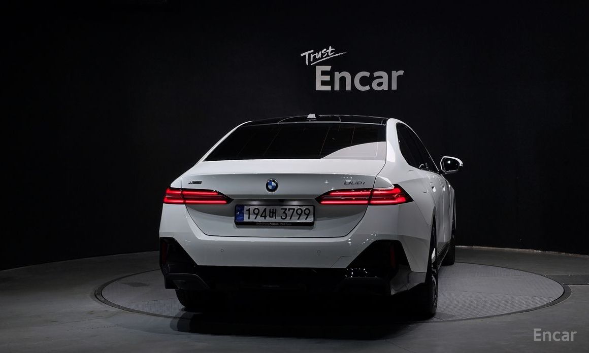  BMW 5-Series