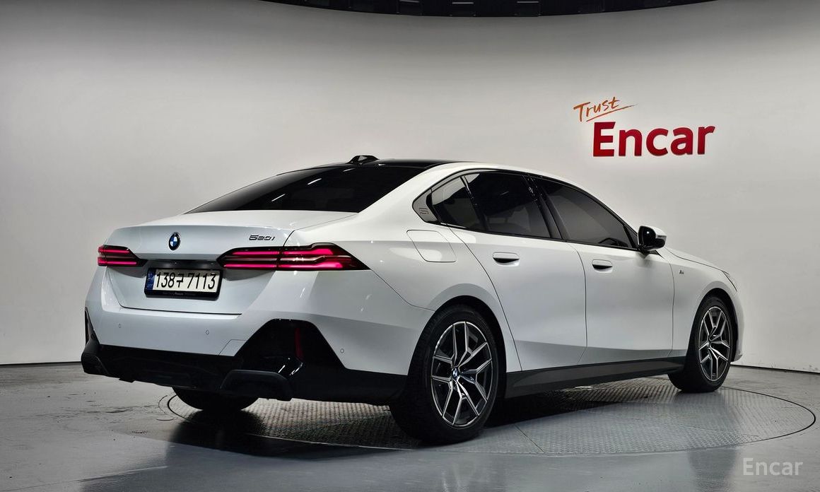  BMW 5-Series