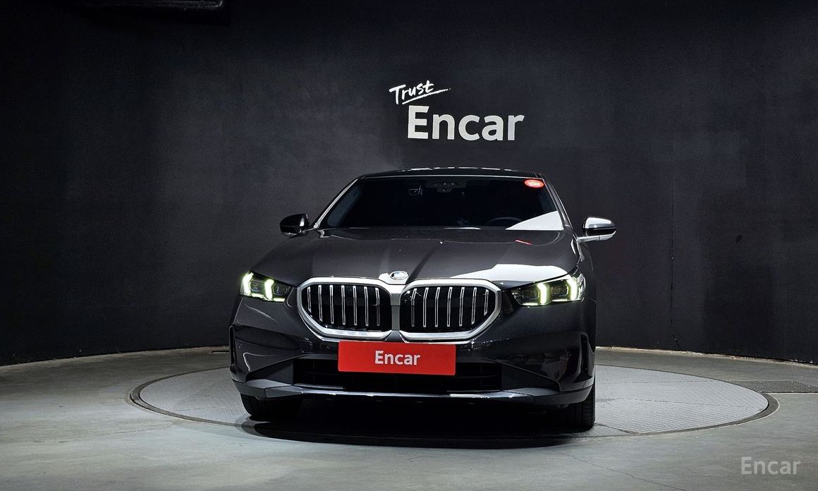  BMW 5-Series