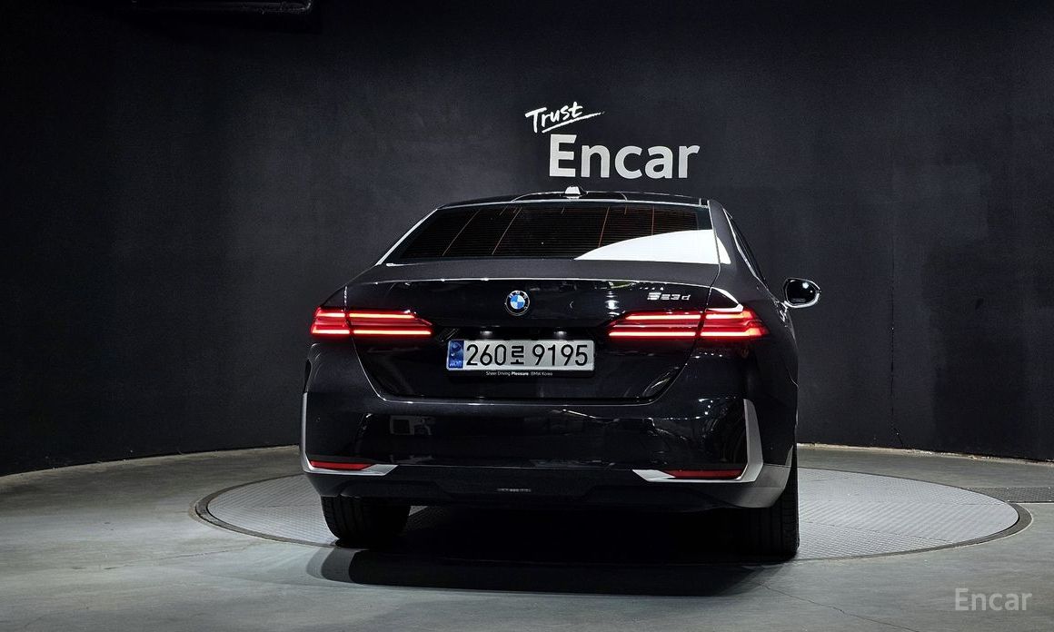  BMW 5-Series