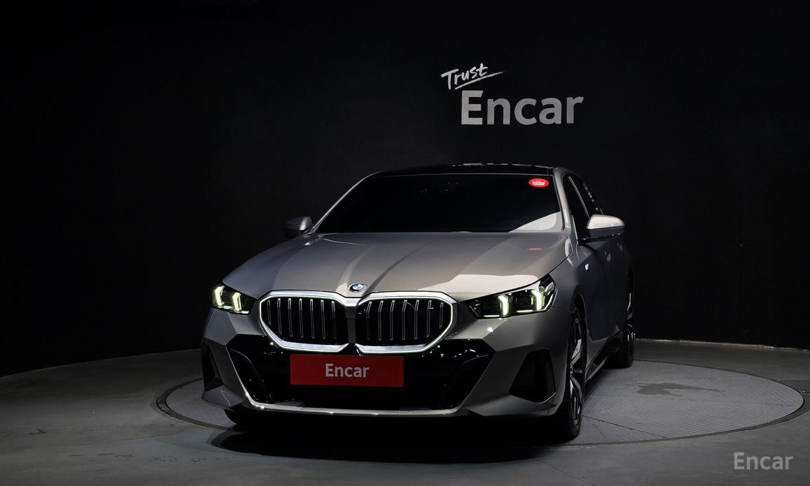  BMW 5-Series