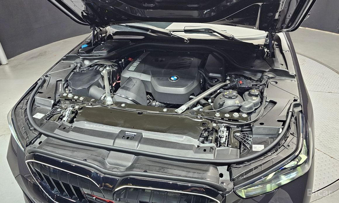  BMW 5-Series