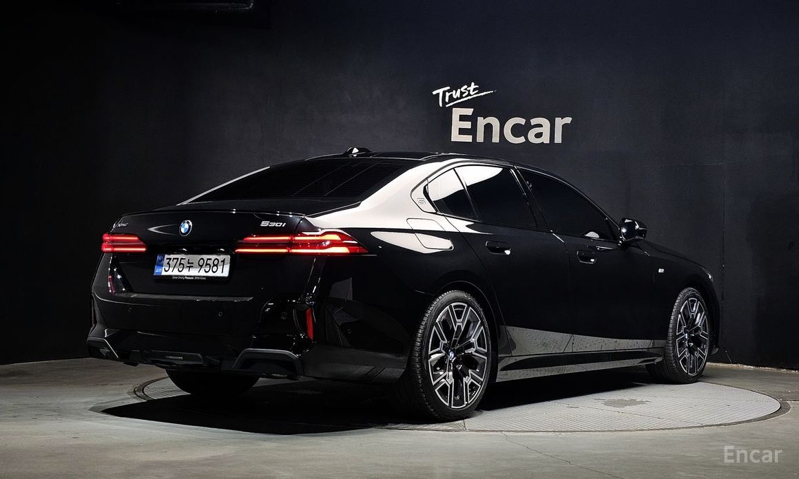  BMW 5-Series