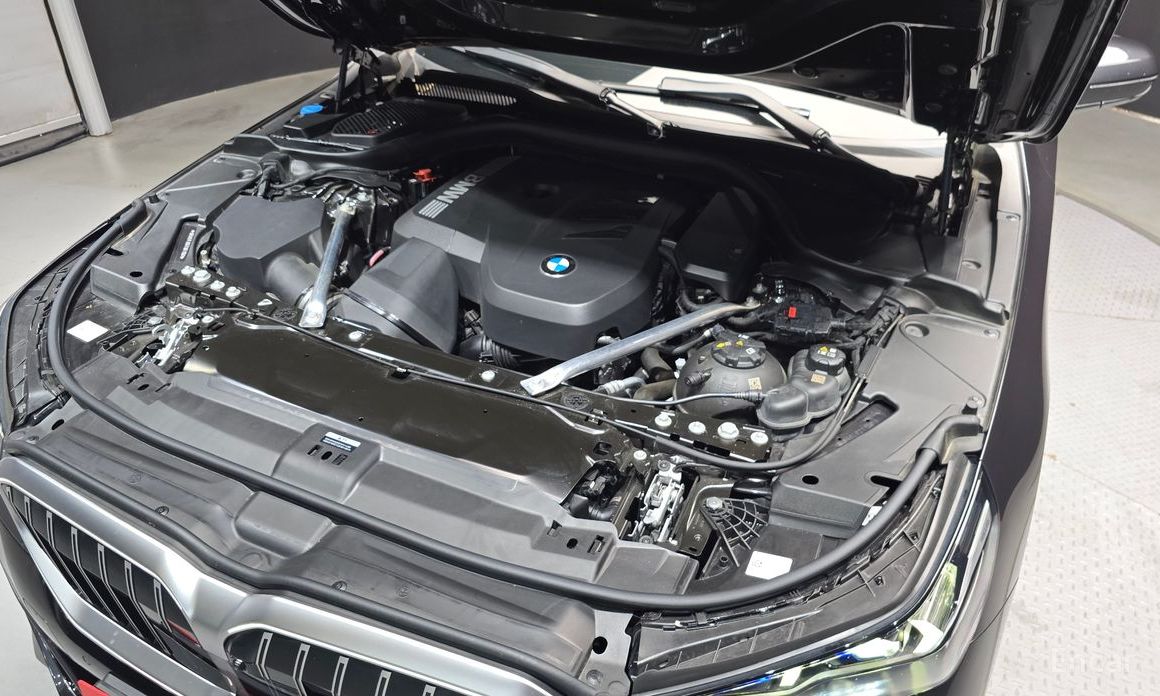  BMW 5-Series