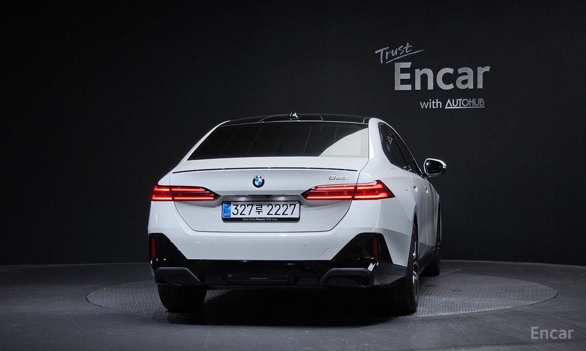 BMW 5-Series