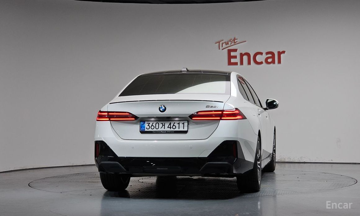  BMW 5-Series