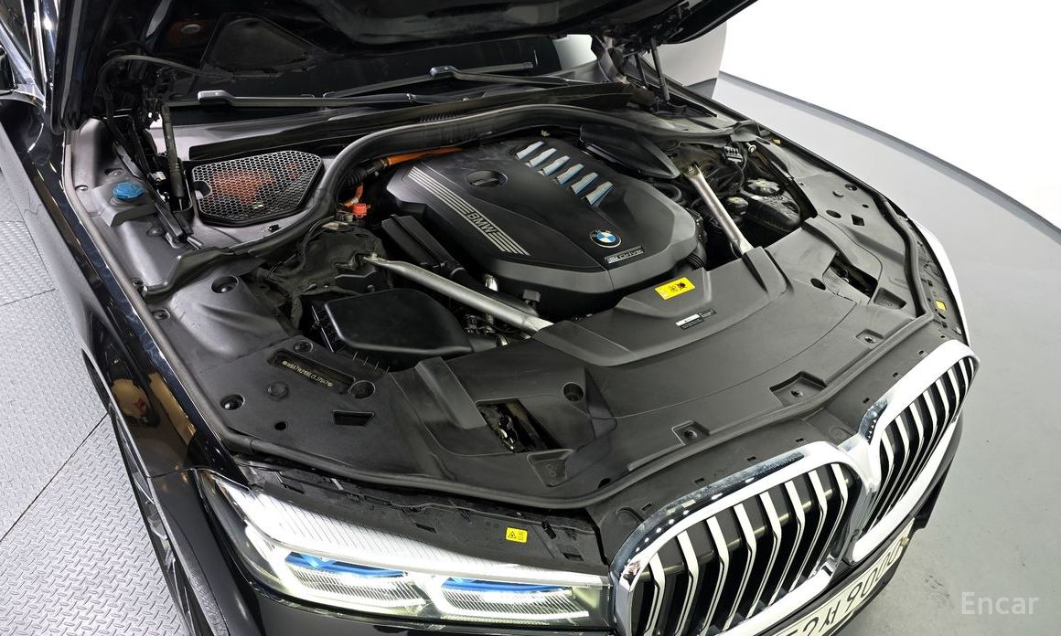  BMW 7-Series