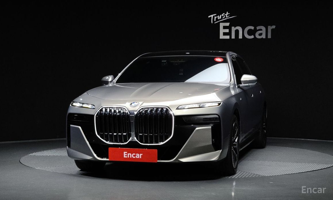  BMW 7-Series