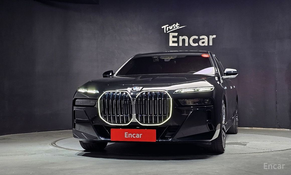  BMW 7-Series