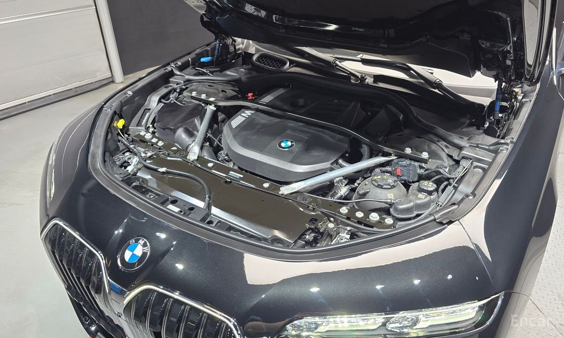  BMW 7-Series