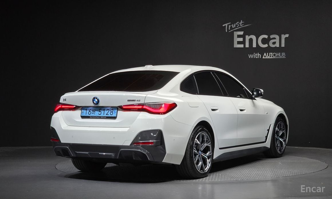  BMW i4