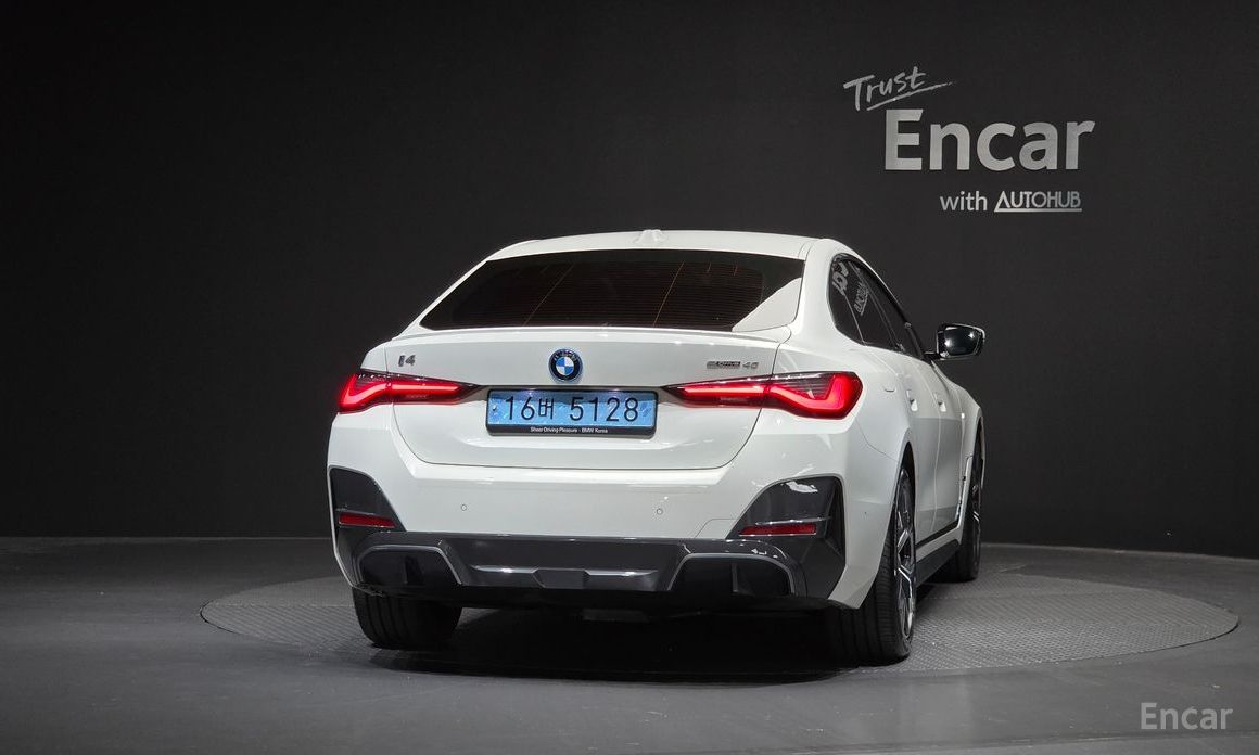  BMW i4