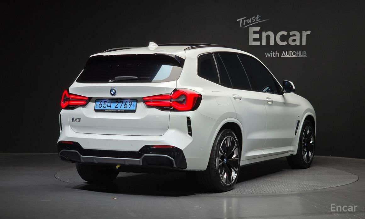  BMW iX3