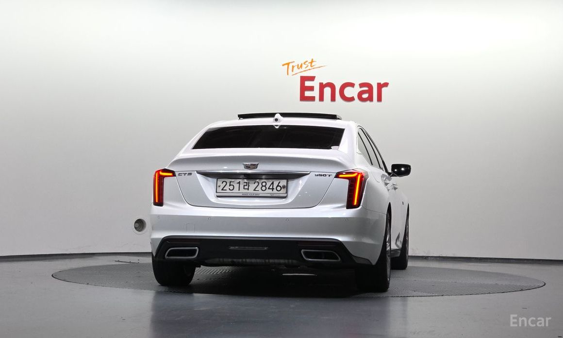 Cadillac CT5