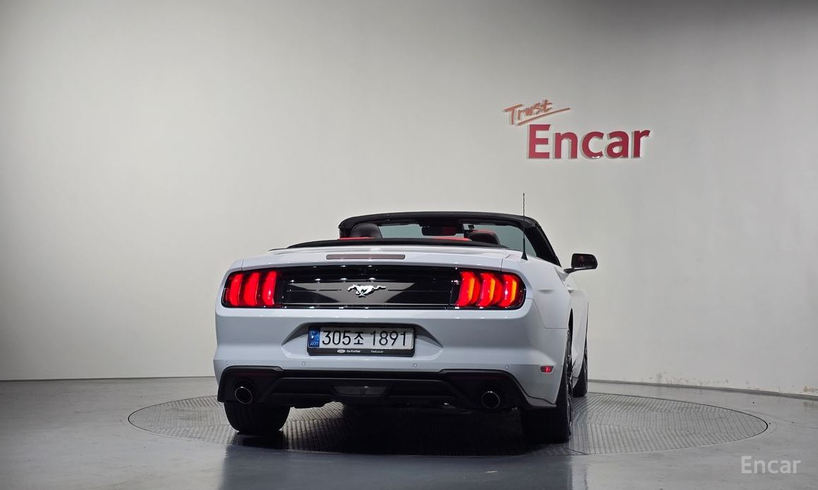  Ford Mustang