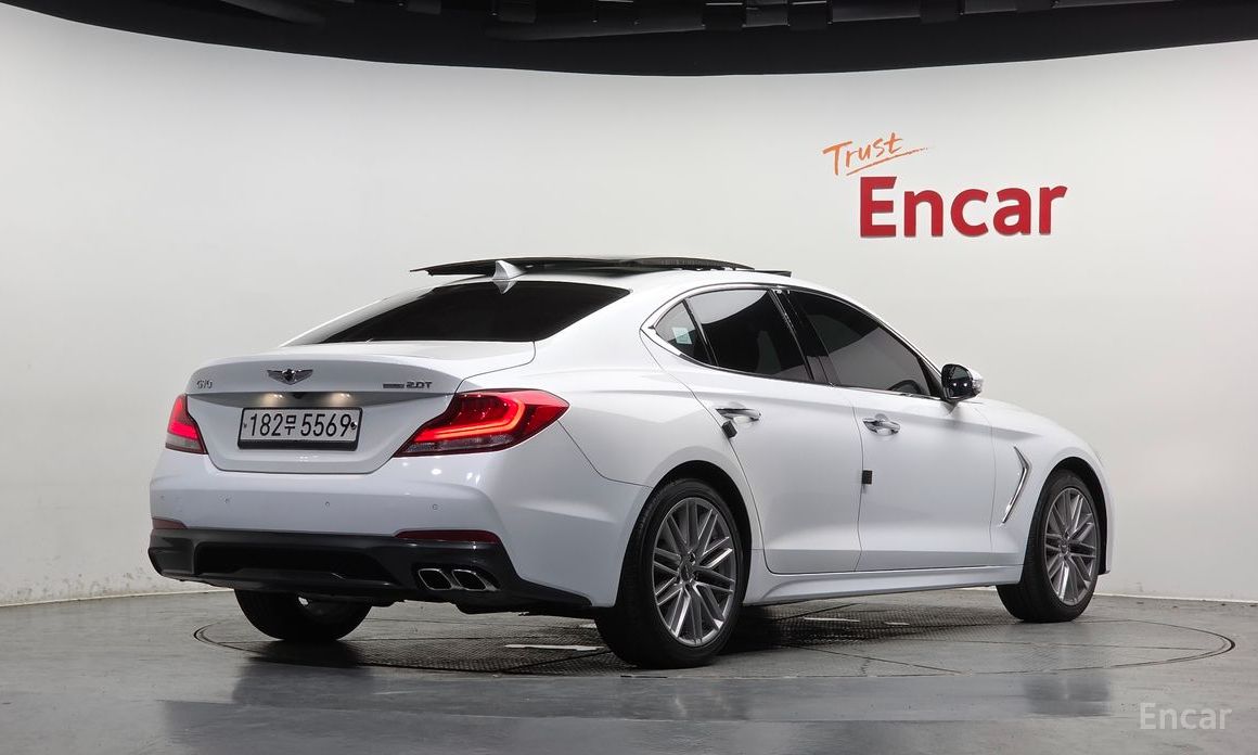  Genesis G70