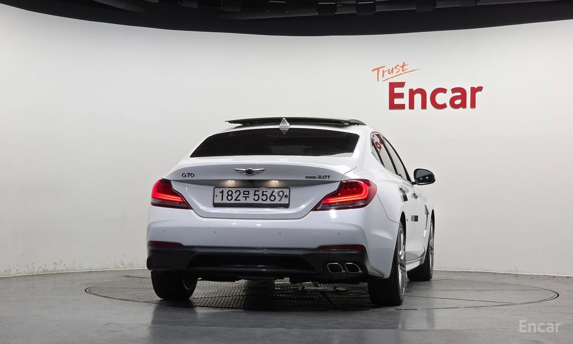  Genesis G70