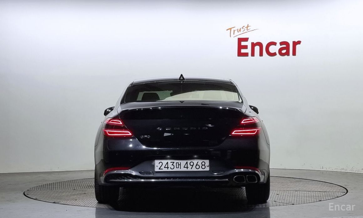  Genesis G70