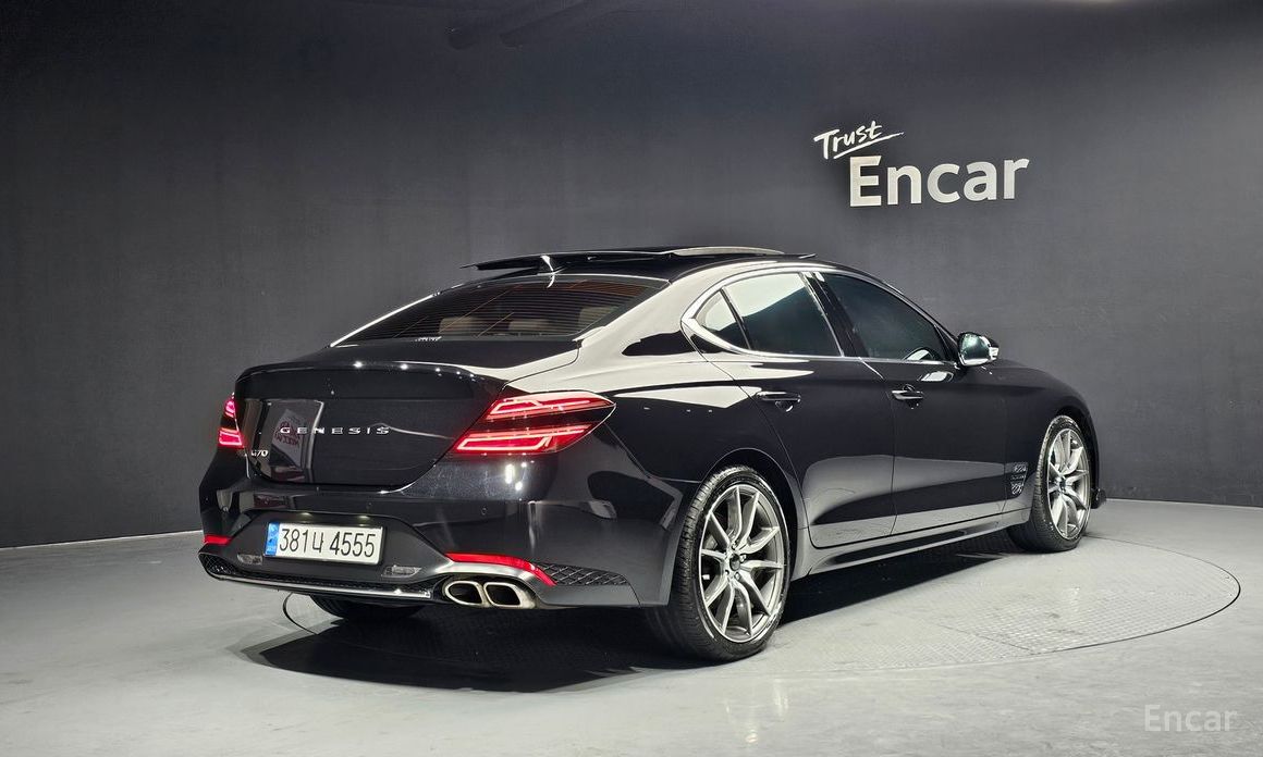  Genesis G70