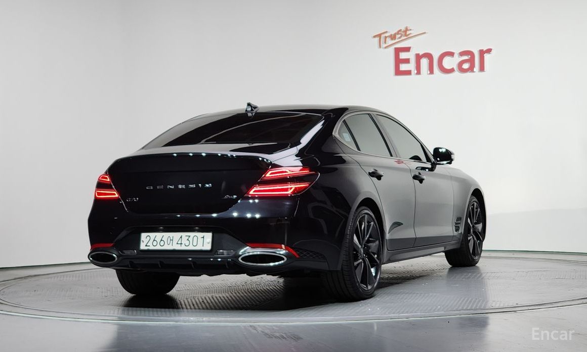  Genesis G70