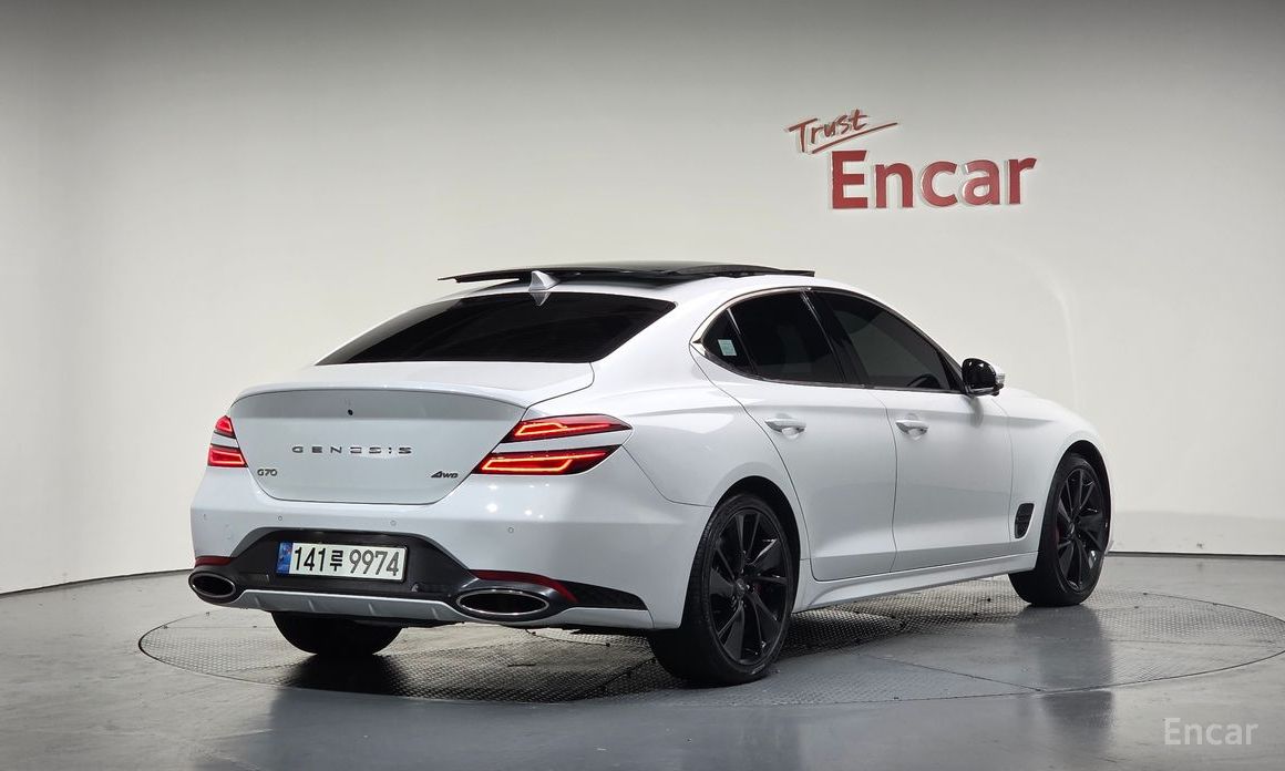  Genesis G70