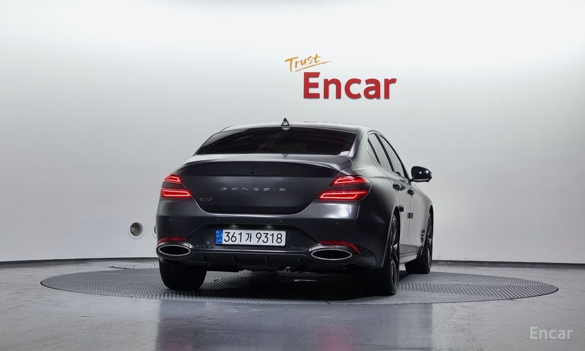  Genesis G70